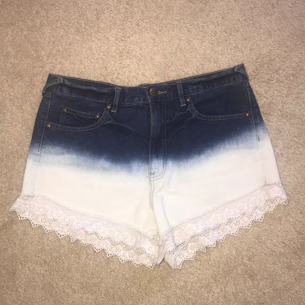 SOLD TO BIZICKIFAM FREE PEOPLE OMBRÉ LACE CROCHET